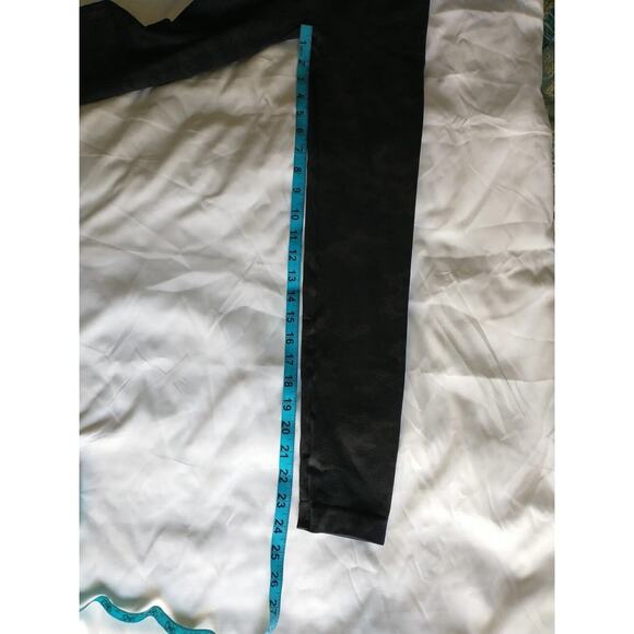 Spanx Look At Me Now High Waisted Seamless Tight Leggings Size Medium Camo - Picture 9 of 10